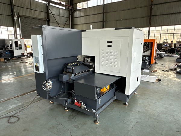 數控圓鋸機左后側